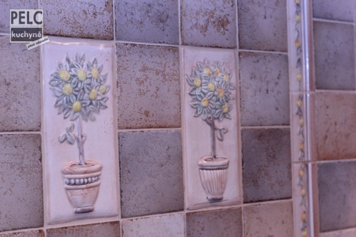 detail dekorativních obkladaček