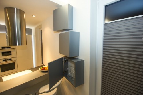 Designové skříňky na skleničky.