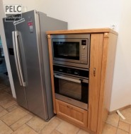 stěna nerezových spořebičů