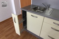 výsuv na mycí saponáty a houbičky