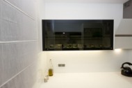 Horní skříňka s grafitovým sklem