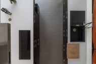 Ideální půdorysné řešení kuchyně, kde jsou dvě hlavní části proti sobě. 